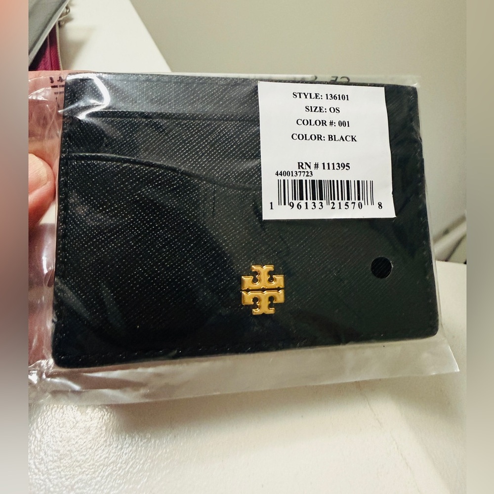 TORY BURCH Emerson Slim Black Leather Card Holder Brand New Sealed